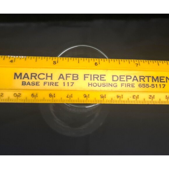 Vintage Clear Glass Chimney For Oil Lamp 7 1/2” - Picture 4 of 6